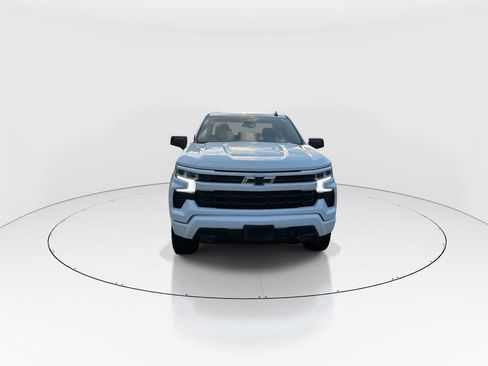 Used 2023 Chevrolet Silverado 1500 RST image 2
