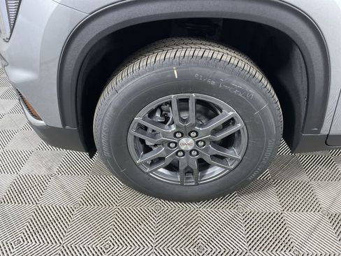 New 2025 GMC Acadia Elevation image 33