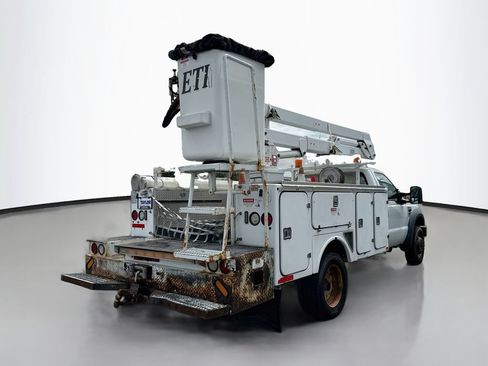 Used 2008 Ford F550 4x4 Regular Cab Super Duty image 7