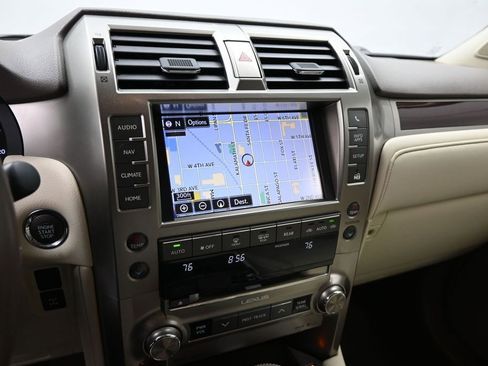 Used 2016 Lexus GX 460 w/ Premium Package AWD/4WD image 14