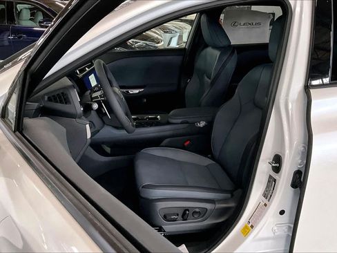 New 2026 Lexus RZ 450e AWD image 9