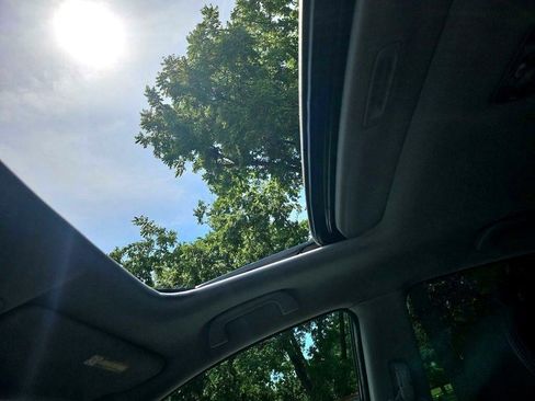 Used 2010 Honda CR-V EX-L image 18