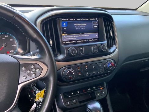 Used 2022 Chevrolet Colorado Z71 AWD/4WD image 7