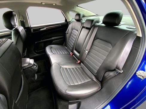 Used 2013 Ford Fusion SE FWD image 21