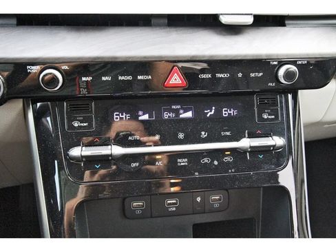 Certified 2024 Kia Carnival EX FWD image 28