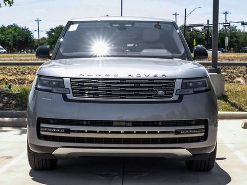 New 2026 Land Rover Range Rover Long Wheelbase SE AWD/4WD image 6
