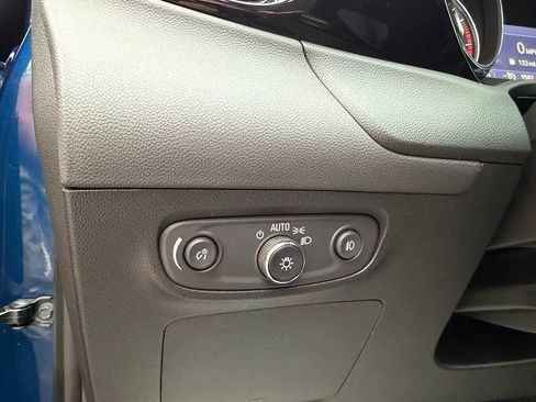 Used 2023 Buick Encore GX Essence w/ Experience Buick Package FWD image 20
