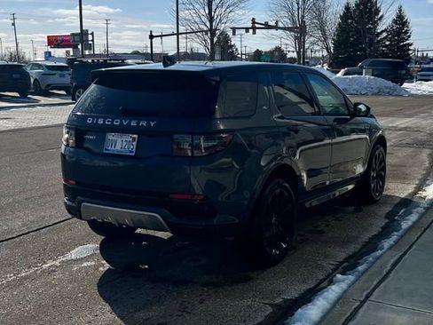 Used 2025 Land Rover Discovery Sport S image 4