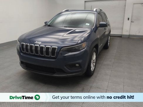 Used 2019 Jeep Cherokee Latitude w/ Cold Weather Group FWD image 1