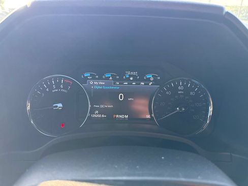 Used 2019 Ford Expedition Limited w/ Equipment Group 301A AWD/4WD image 14