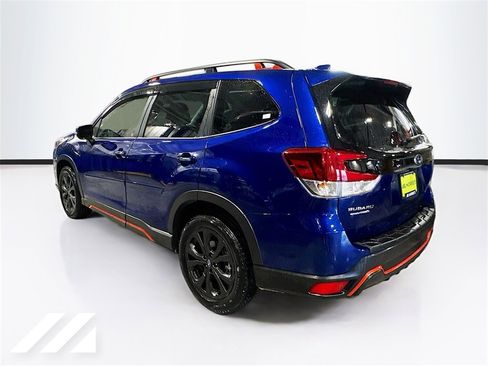 Used 2023 Subaru Forester Sport image 7