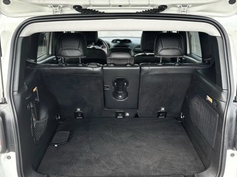 Used 2015 Jeep Renegade Trailhawk w/ Premium Group AWD/4WD image 16