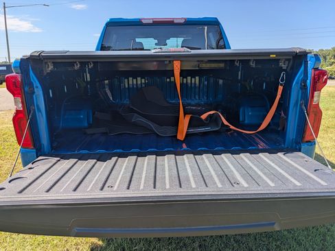 Used 2024 Chevrolet Silverado 1500 RST w/ Z71 Off-Road Package image 30