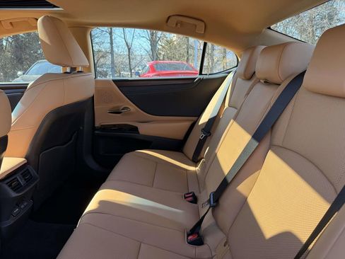Used 2025 Lexus ES 350 Premium w/ Premium Package image 15