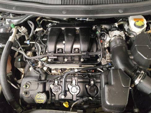 Used 2019 Ford Explorer XLT FWD image 30
