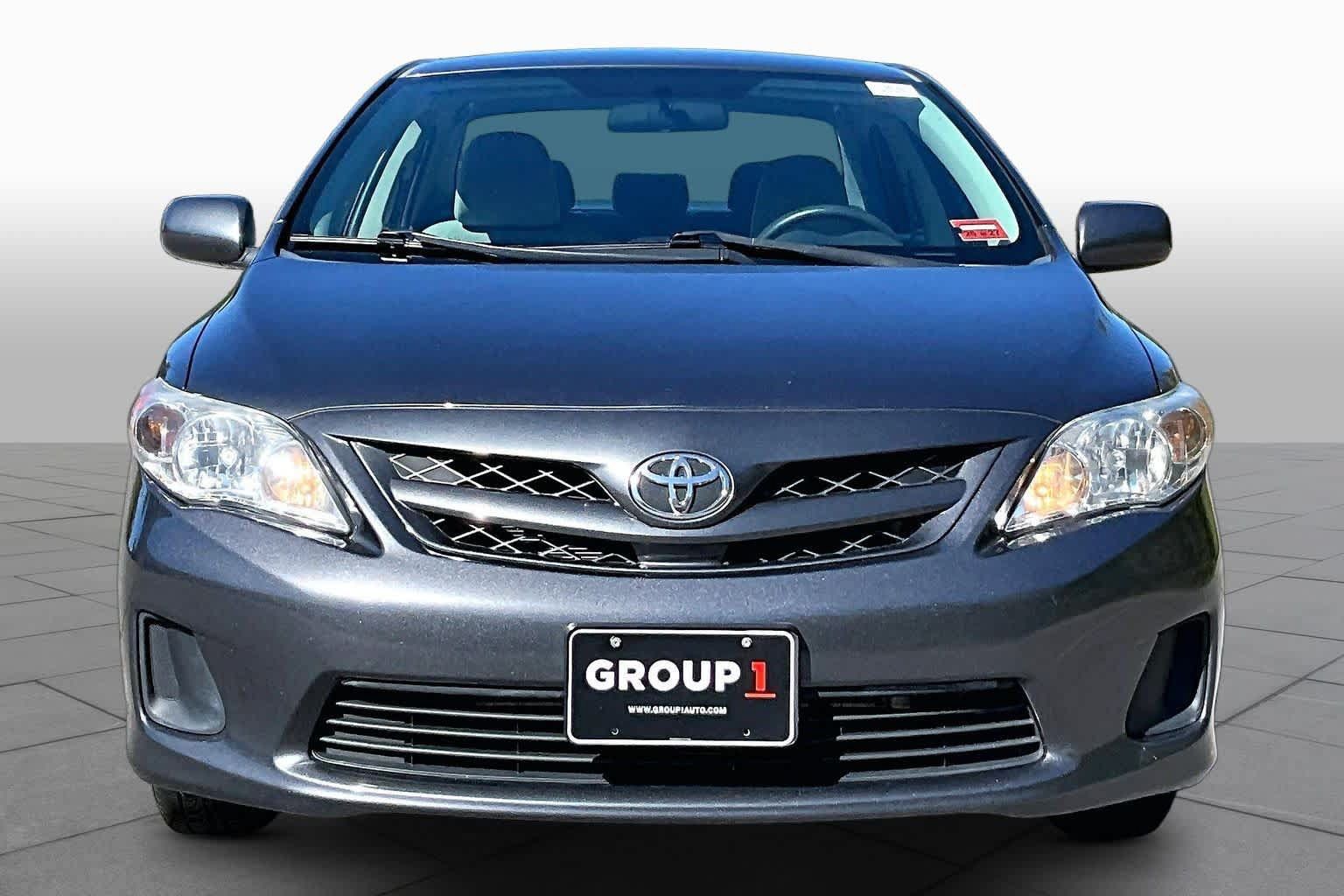 Used 2012 Toyota Corolla LE FWD image 4