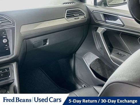 Used 2022 Volkswagen Tiguan SE R-Line AWD/4WD image 25