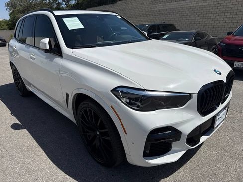 Used 2023 BMW X5 sDrive40i w/ M Sport Package RWD image 3