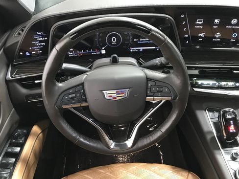 Used 2022 Cadillac Escalade Sport w/ Touring Package AWD/4WD image 4