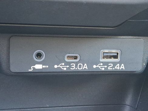 Certified 2025 Subaru Crosstrek 2.0i Premium image 25