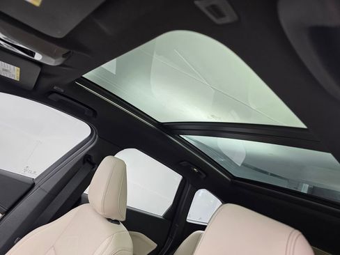 Used 2024 BMW X3 sDrive30i w/ Premium Package RWD image 12