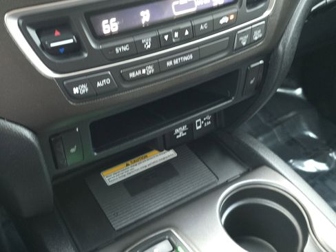 Certified 2023 Honda Passport TrailSport image 30