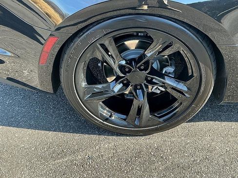 Used 2023 Chevrolet Camaro LT image 9