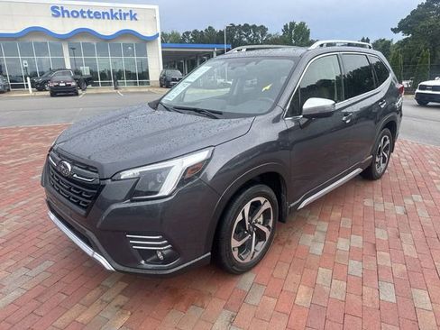 Used 2023 Subaru Forester Touring AWD/4WD image 1