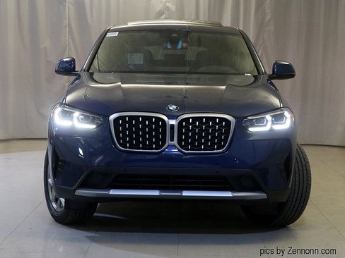 Used 2025 BMW X4 xDrive30i w/ Premium Package image 5