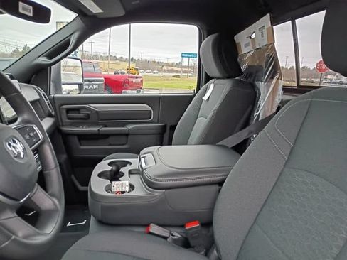 New 2026 RAM 2500 Tradesman AWD/4WD image 12