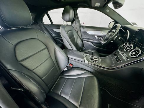 Used 2018 Mercedes-Benz C 300 Sedan image 32