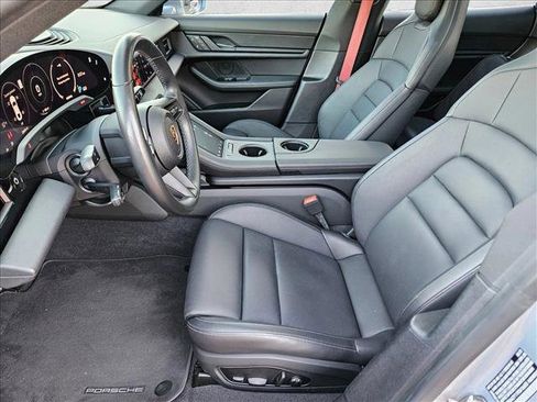 Used 2023 Porsche Taycan image 18