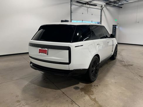 Used 2023 Land Rover Range Rover Autobiography AWD/4WD image 3