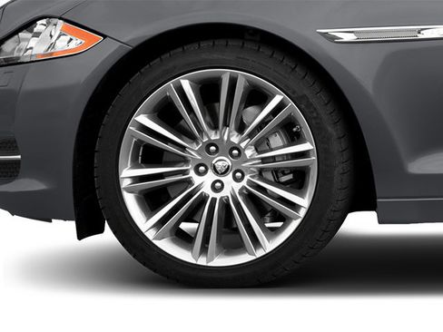 Used 2014 Jaguar XJ L Portfolio AWD/4WD image 11