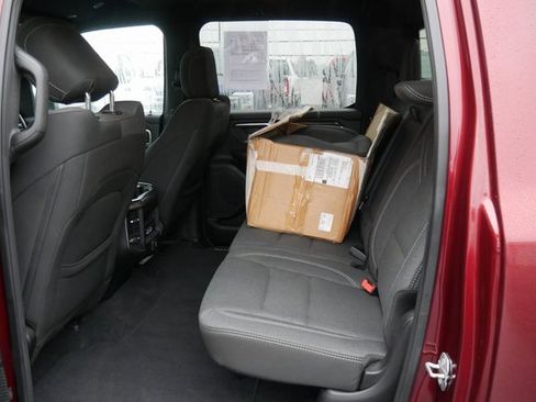 Used 2019 RAM 1500 Big Horn image 24