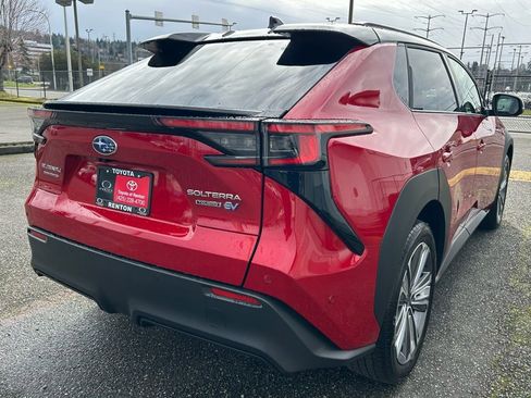 Used 2024 Subaru Solterra Touring image 5