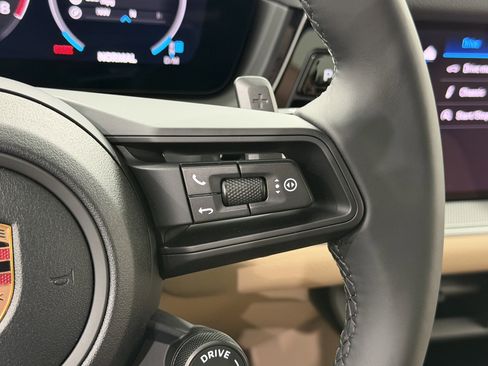 New 2026 Porsche Cayenne image 49