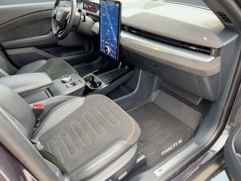 Used 2022 Ford Mustang Mach-E GT image 31