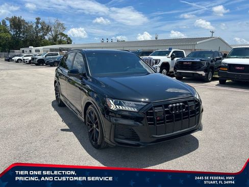Used 2023 Audi SQ7 Premium Plus w/ Executive Package AWD/4WD image 3