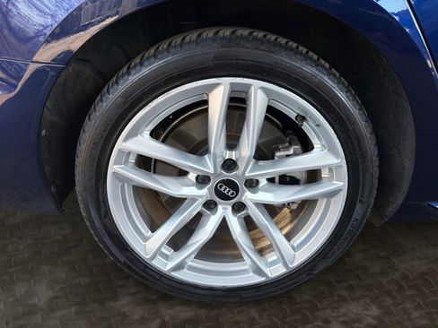 Used 2021 Audi A4 2.0T Premium w/ Convenience Package image 39