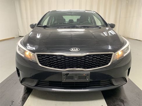 Used 2017 Kia Forte LX w/ LX Popular Package image 3