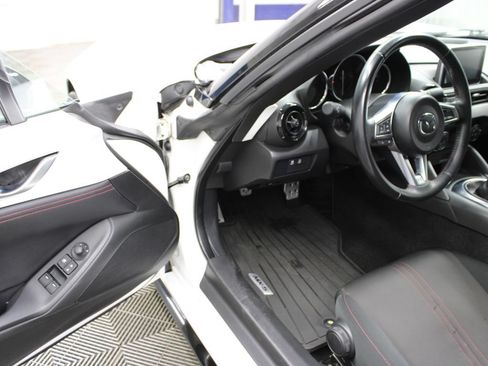 Used 2016 MAZDA MX-5 Miata Club w/ Brembo/BBS Package RWD image 41
