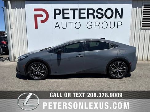 Used 2024 Toyota Prius XLE AWD/4WD image 7