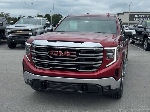 Used 2023 GMC Sierra 1500 SLT w/ SLT Premium Package AWD/4WD image 2