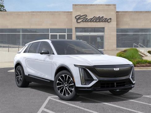 New 2026 Cadillac Lyriq Sport image 7