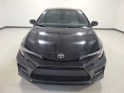 Certified 2022 Toyota Corolla SE FWD image 3