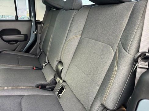 New 2026 Jeep Gladiator Sport AWD/4WD image 18