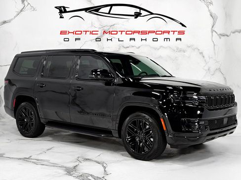 Used 2024 Jeep Wagoneer Series II image 1