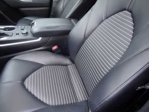 Used 2023 Toyota Highlander XSE image 7