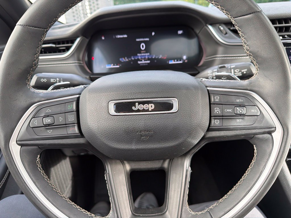 Used 2023 Jeep Grand Cherokee Altitude AWD/4WD image 52